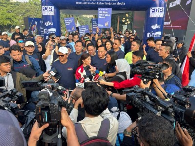 Menteri Komdigi bersama Ketua Dewan Pers Hadiri Peringatan Hari Kebebasan Pers Dunia di Jakarta