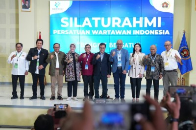 Ketua Dewan Pers memberikan sambutan di Kongres PWI