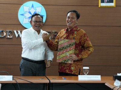 Dewan Pers dan KPPU Teken MoU Penguatan Persaingan Usaha Sehat di Ekosistem Pers Digital
